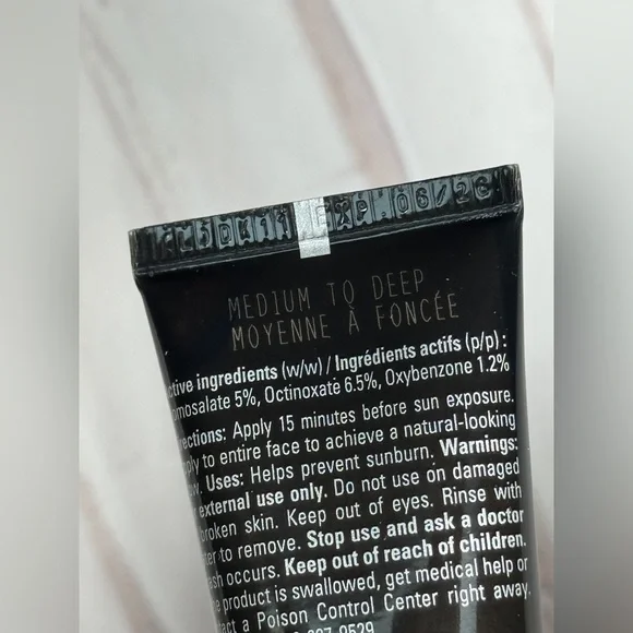 Mary Kay® CC Cream Sunscreen Broad Spectrum SPF 15* - Medium to Deep - Picture 2 of 5